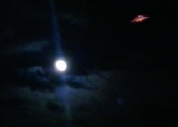 UFO Photo from West End, North Carolina on March 26, 2013