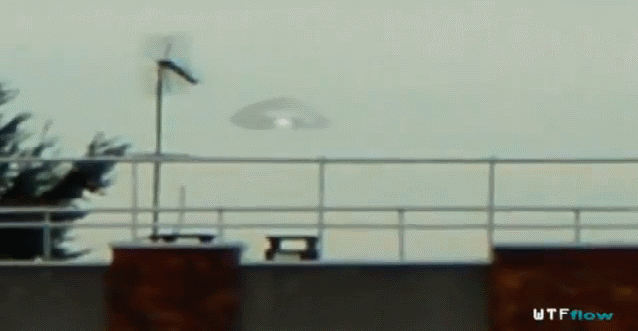 UFO Military COVERUP? Flying Saucer Lands in Secret Base. Dec 17, 2013