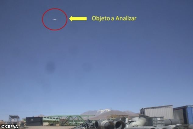 The Commitee for the Studies of Anomalous Aerial Phenomena (CEFAA) studied the photographs of an object spotted by four engineers above a remote copper mine