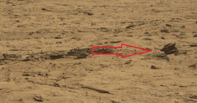 Is This A UFO Drone Crashed On Mars?