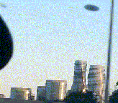 UFO taken over Mississauga, Ontario, Canada on August 8, 2016