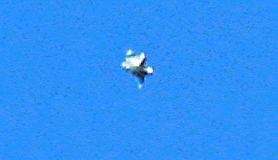 Flying object over Tucson, Arizona at about 11:30 am on December 18, 2016