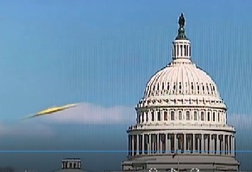 Object flew in front of the capital building Washington DC on August 14, 2017.